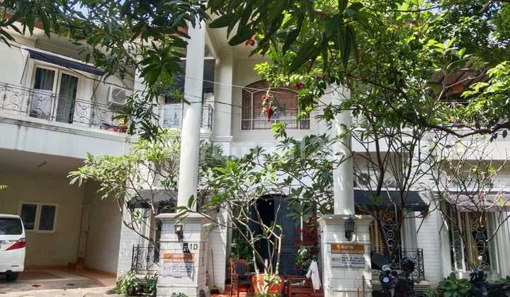 Spacious and Beautiful House in Ciputat, South Tangerang