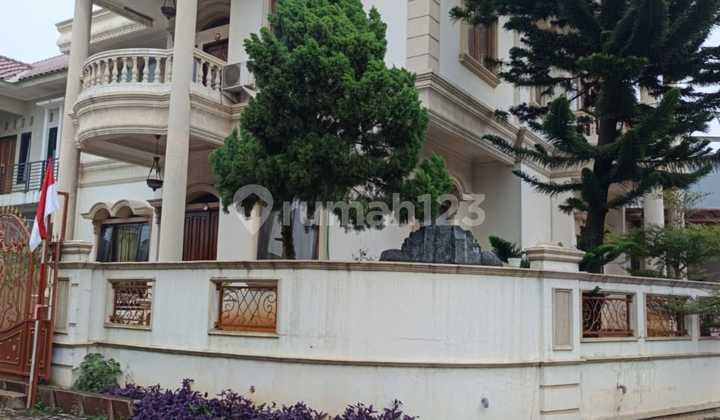 Rumah Mewah di Pamulang Barat, Tangerang Selatan