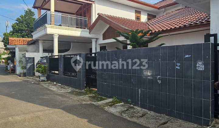 RUMAH 2 LANTAI DI PESANGGRAHAN , JAKARTA SELATAN