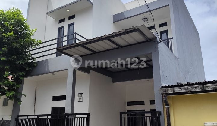 Rumah Cantik 2 Lantai Siap Huni Di Ciomas Shm