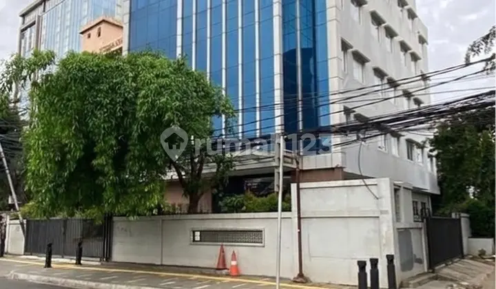 Gedung Kantor Siap Huni Lokasi Prime Strategis di Cikini Jakarta Pusat