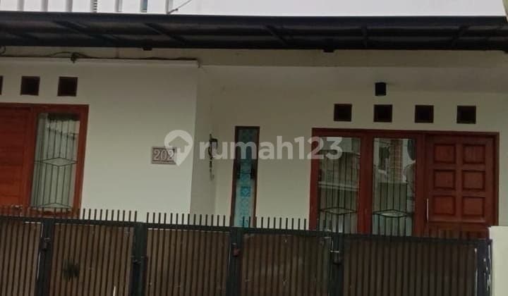 Rumah Bagus. Nyaman dan Siap Huni di Tebet