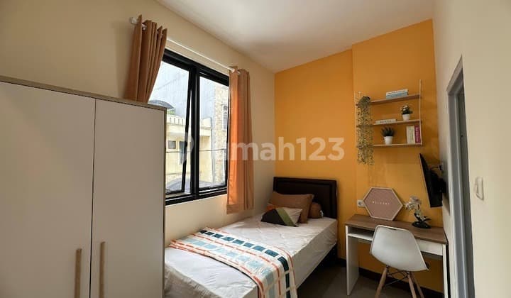 Kost Dijual ROI 11 % Sudah Terisi Full Di Jembatan Lima dekat Grogol Gajah Mada Jakarta Barat