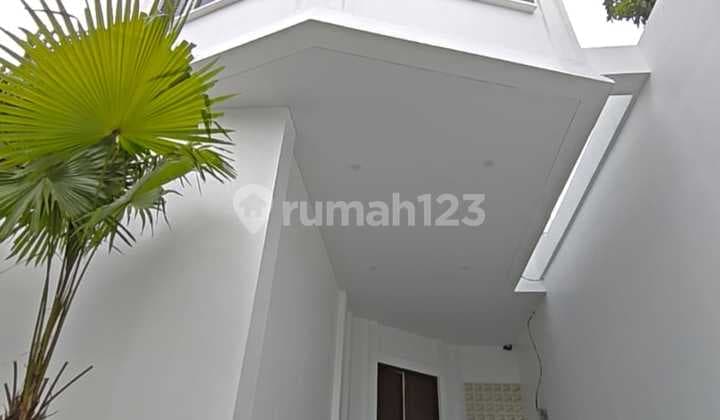 Dijual Rumah Baru Siap Huni Di Kemang Timur Jakarta Selatan