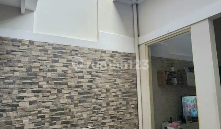 Turun Harga Dua Ratus Juta!! Rumah Nyaman Semi Furnished Dengan Kamar Banyak Di Tatar Jingga - Kota Baru Parahyangan