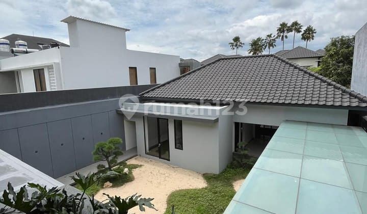 Rumah Mewah Tropical Zen - View Danau Di Koya Baru Parahyangan