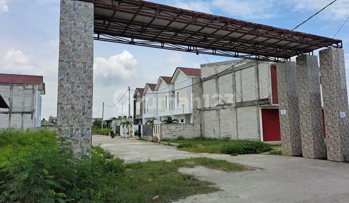 Perumahan Lagoon Town House