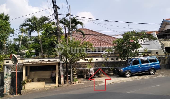 Rumah Lelang di Gudang Peluru, Tebet, Jakarta Selatan