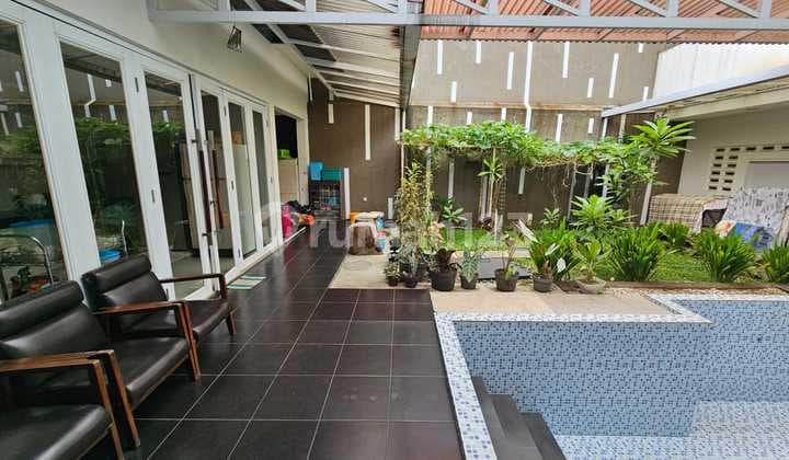 Jual Rumah Modern Luas,dengan Kolam Renang ,komp.muara
