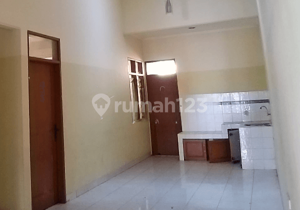 Rumah Nyaman Huni di Kawasan Taman Kopo Indah 3
