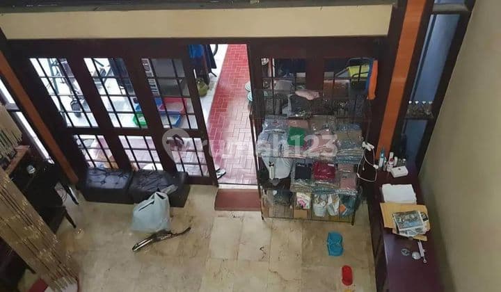 Dijual Rumah 2 Lantai, Luas Di Turangga