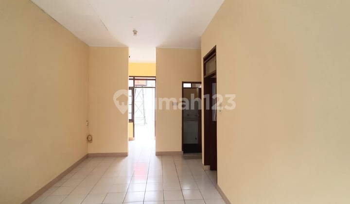 Rumah Nyaman dan Siap Huni di Taman Kopo Indah 2