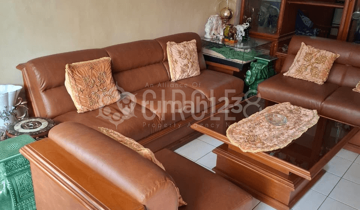 Rumah Nyaman 2 Lantai di Antapani Bandung