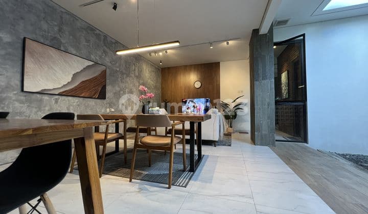 Dijual Rumah Cantik Full Furnished di Ujung Berung