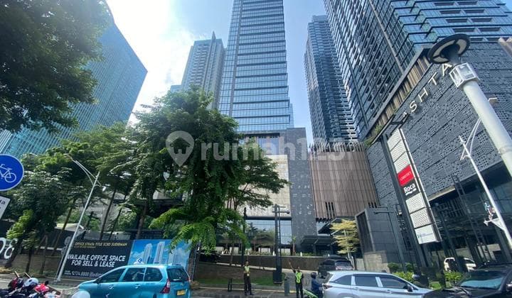 OFFICE dengan total luas 213,7m di Senayan, Jakarta Sealatan