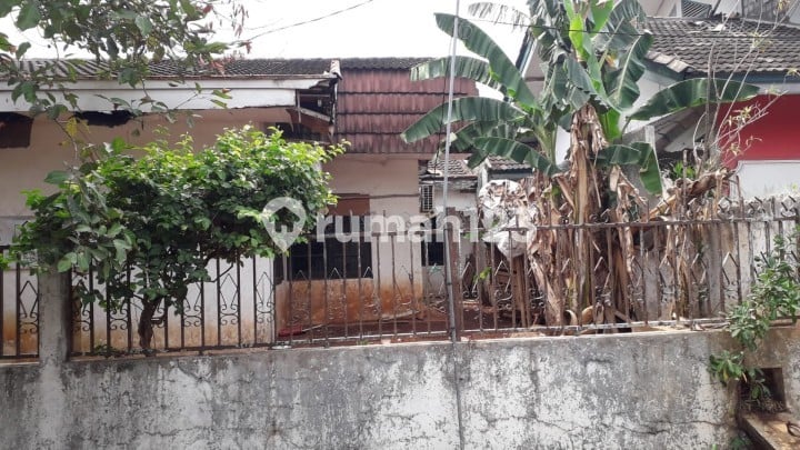 Rumah Tua di jalan Percetakan Negara - Jakarta Pusat