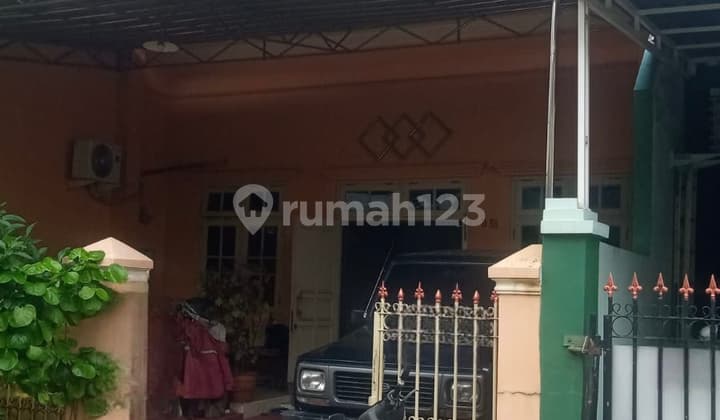 For Sale House in Rawa Badak Semper, Koja, North Jakarta, 5 Bedrooms, 4 Bathrooms