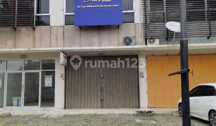 Ruko Siap Pakai Dengan Kondisi Bagus Dan Tempat Parkir Yg Luas Dan Sejuk
