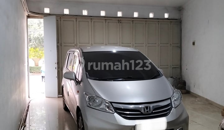 Sumbersari Luas Nyaman Strategis