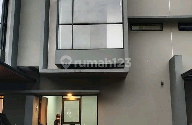 Rumah Townhouse Kopo Harmonis Cluster Baru Siap Huni,sudah Smart Lock Door Dan Kabel Listrik Tanam Bwah Tanah