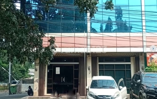 Ruko 3 Lantai di Lokasi Strategis Selangkah ke Pasar Mayestik di Jl. Gandaria Tengah I, Kramat Pela, Jakarta Selatan