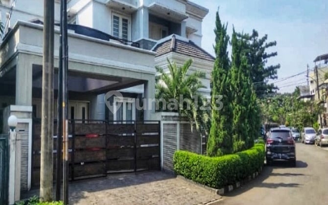 Rumah Modern Minimalis 2 Lantai di Lingkungan Asri dan Strategis,