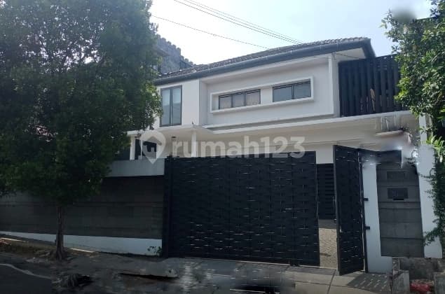 Rumah Minimalis Modern 2 Lantai di Lokasi Strategis Dekat Pondok Indah Jakarta Selatan