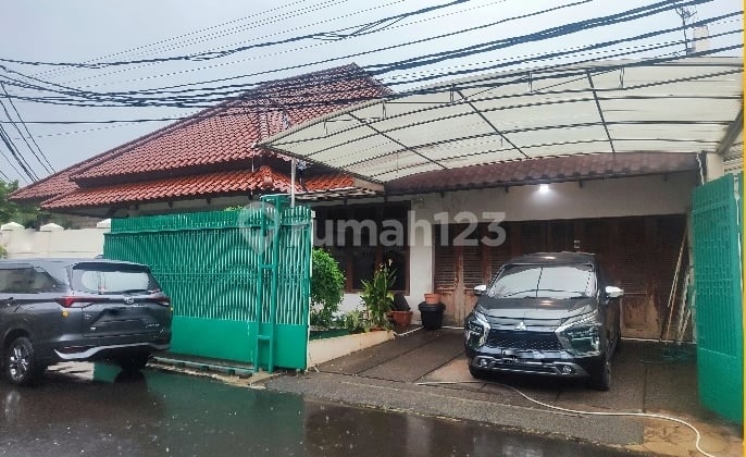 Rumah Luas 618M Lokasi Strategis Dalam Komplek Taman Gandaria, Cilandak, Jakarta Selatan