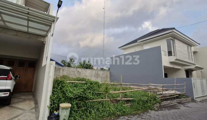 Tanah Perum Jambon: Jogja City Mall, Ugm, Uny-Semua Tetanggaan