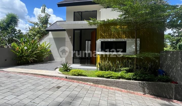 Jangan Klik Kalau Nggak Siap Nyesel-Rumah Jalur Utama Kampus Umy