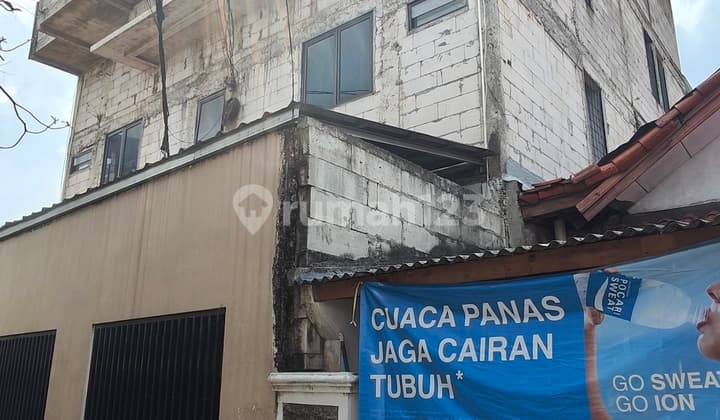 Dijual Kos Kosan 54 Kamar Produktif, di Pal Batu Menteng Dalam Jaksel, omset Rp. 100 Juta/ Bulan.