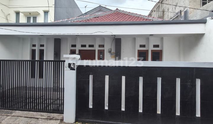1.5-Story Strategic House for Rent in Tebet Timur, South Jakarta