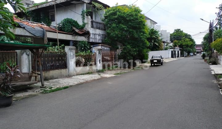 Dijual Tanah Strategis dan Komersil , Akses 3 Mobil, di Tebet Barat, Jaksel.
