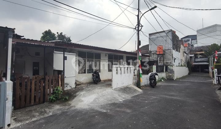 Rumah Siap Huni di Jl. Merpati Menteng Dalam, Akses 2 mobil Lokasi Strategis Tengah Tebet, Harga Nego