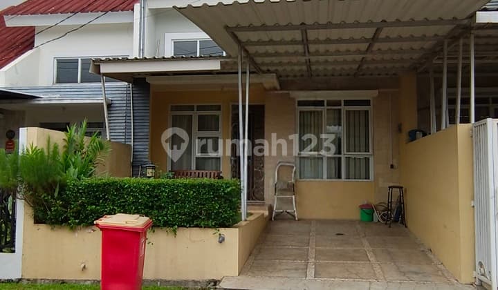 Dijual Rumah Cantik Siap Huni Dekat Pintu Tol di Kemang Regency
