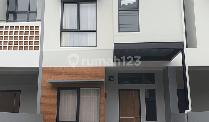 Rumah Scandinavian Nego Cepat Pusat Kota dekat TSM (SHM)