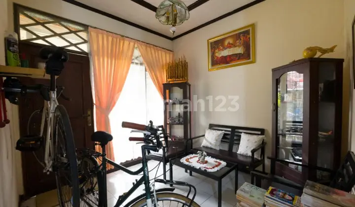 House in Central Antapani, Bandung City, Freehold Title, Flood-Free