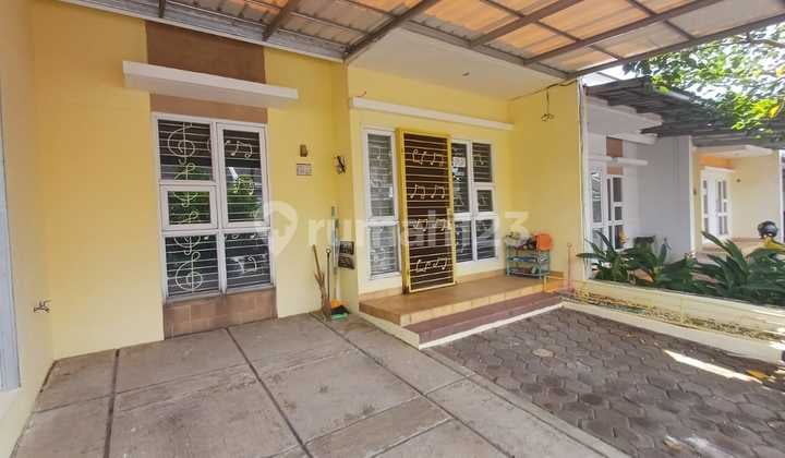 Jual Rumah Rumah Cantik Siap Huni Harga Oke Paradise Serpong City Depan Perumahan Ada Mall Dekat Toll Dekat Kampus Rumah SHM