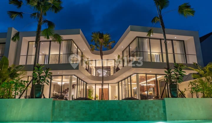 Villa Mewah 4 Bedrooms dan Cinema Room di Umalas