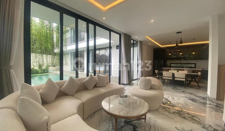 Villa Mewah di Lingkungan Asri Canggu dengan Akses Privat