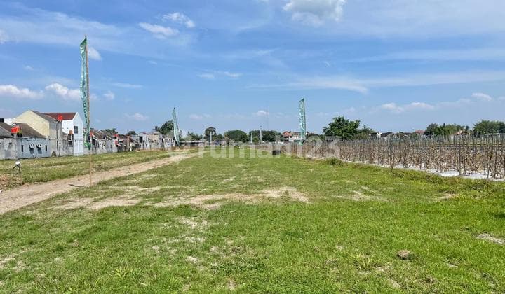 2 Tanah SHM Sleman Area Kampus Dekat Tugu Jogja