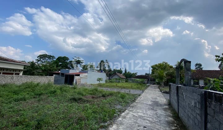 Tanah SHM Komersial Prospektif Dekat Wisata Blue Lagoon