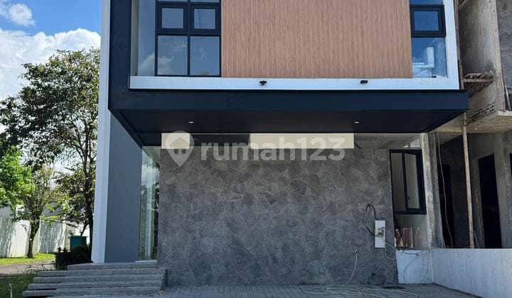 Dijual Rumah Baru Posisi Huk Design Modern di The Icon Bsd