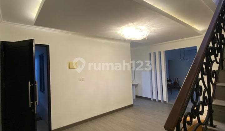 Ready-to-Occupy 140M House for Sale in Michelia Gading Serpong