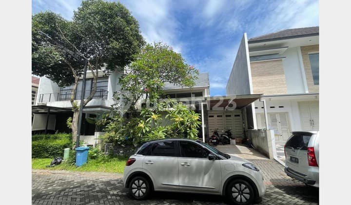 Dijual Cepat Rumah Murah 2Man di Eastwood Citraland Dekat Gwalk