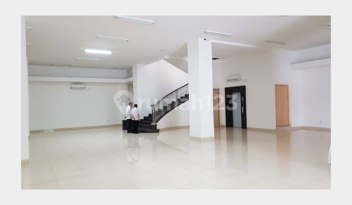 Land + Good Building & Strategic Location in Jemursari, Surabaya