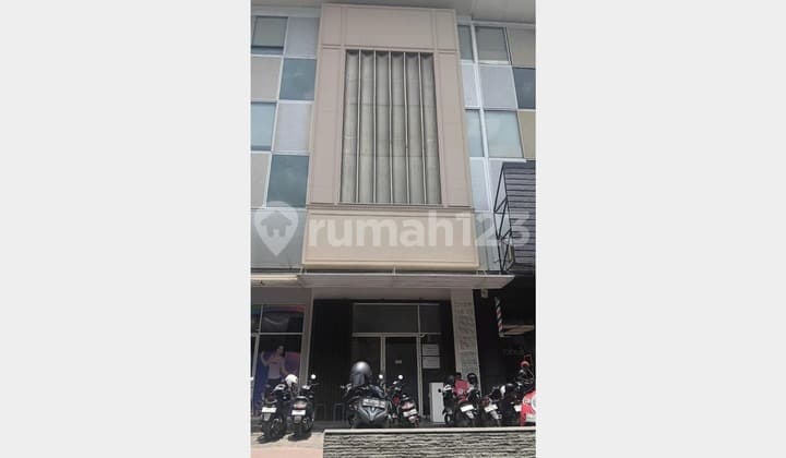 Cheap Ruko, Strategic Location Near G-Walk, Citraland Surabaya