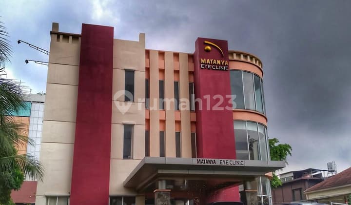 Dijual Lelang Gedung LT 1200M2 Lokasi Strategis di Tebet Jakarta Selatan