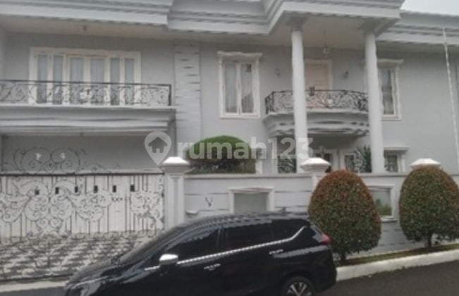 Dijual Lelang Rumah Mewah di Jakarta Timur