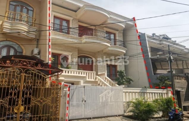 Dijual Rumah Bagus Lt 250 M2 di Sunter Agung Jakarta Utara
